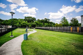Aliso briar forest apartments pet park